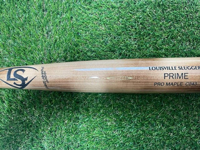 金属より飛ぶの？】軟式木製バットのメリット・注意点を解説します